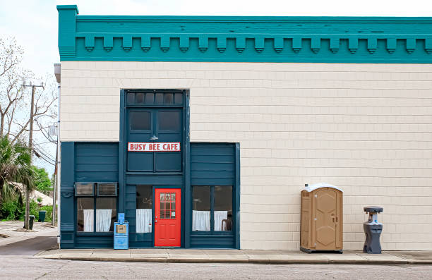 Best Affordable portable toilet rental  in Le Claire, IA